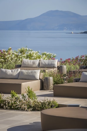 Flat-screen TV - Thalassa Boutique Hotel - Adults Only (Kefalonia)