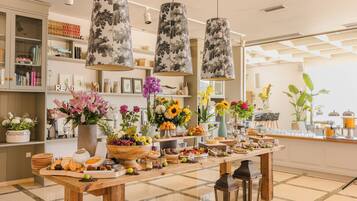 Colazione a buffet inclusa, servita tutte le mattine