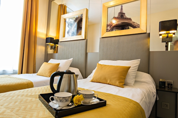 Superior Twin Room | Individually decorated, individually furnished, desk, iron/ironing board