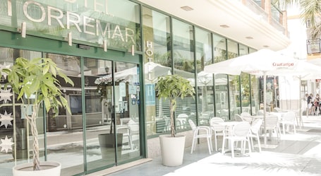Front of property. Hotel Torremar – Mares