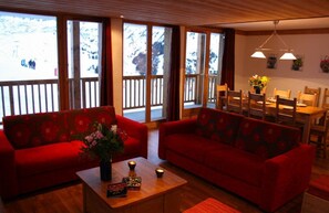 Duplex, 3 Bedrooms, Kitchen (Balcony) | Living room | Flat-screen TV