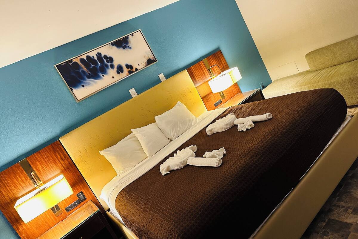 In-room safe, desk, iron/ironing board, WiFi (free)