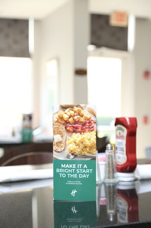 Frukost enligt egen beställning varje dag mot avgift