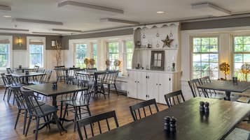 Breakfast and dinner served, American cuisine