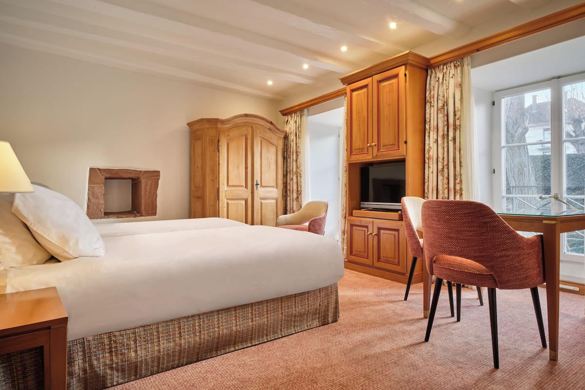 superior double room | premium bedding, in-room safe, individually decorated