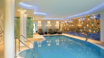 Indendørs pool
