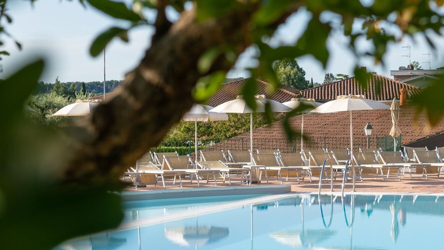 Le Terrazze Sul Lago Residence & Hotel
