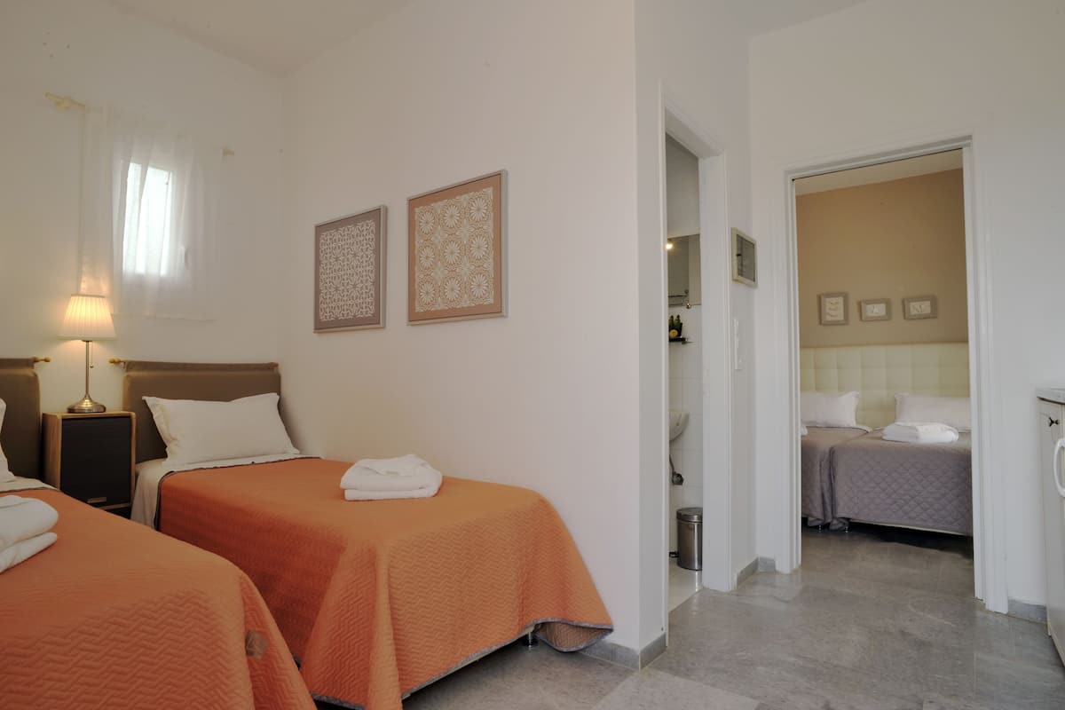 Family Suite, 2 Bedrooms, Non Smoking, Sea View | Premium bedding, minibar, in-room safe, soundproofing