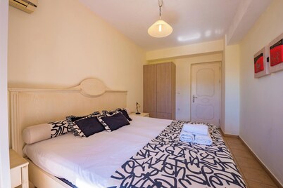 Sotiris Apartments
