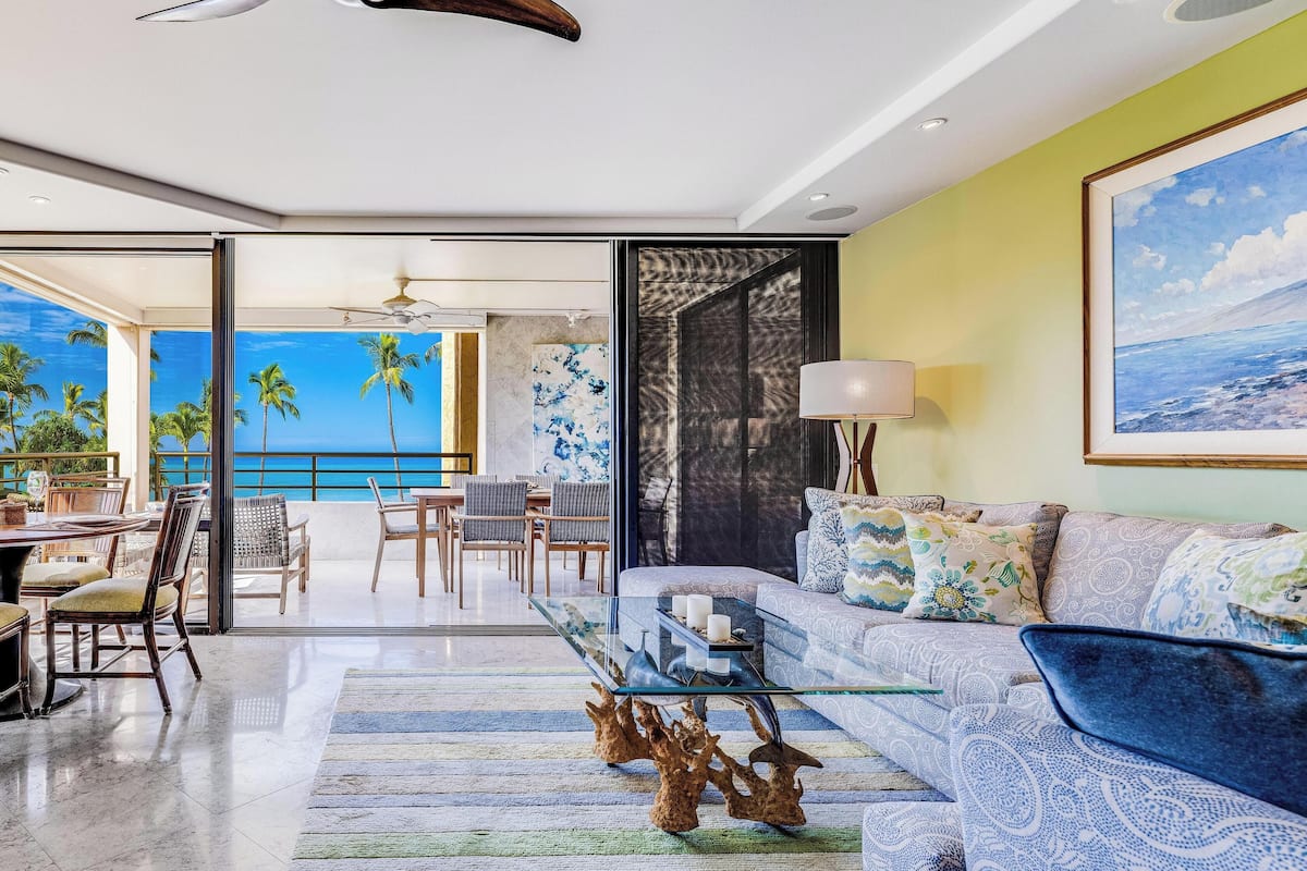 Condo, 2 Bedrooms, Oceanfront (301) | Front of property