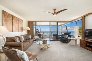 TV, DVD player - Polo Beach - CoralTree Residence Collection (Kihei)