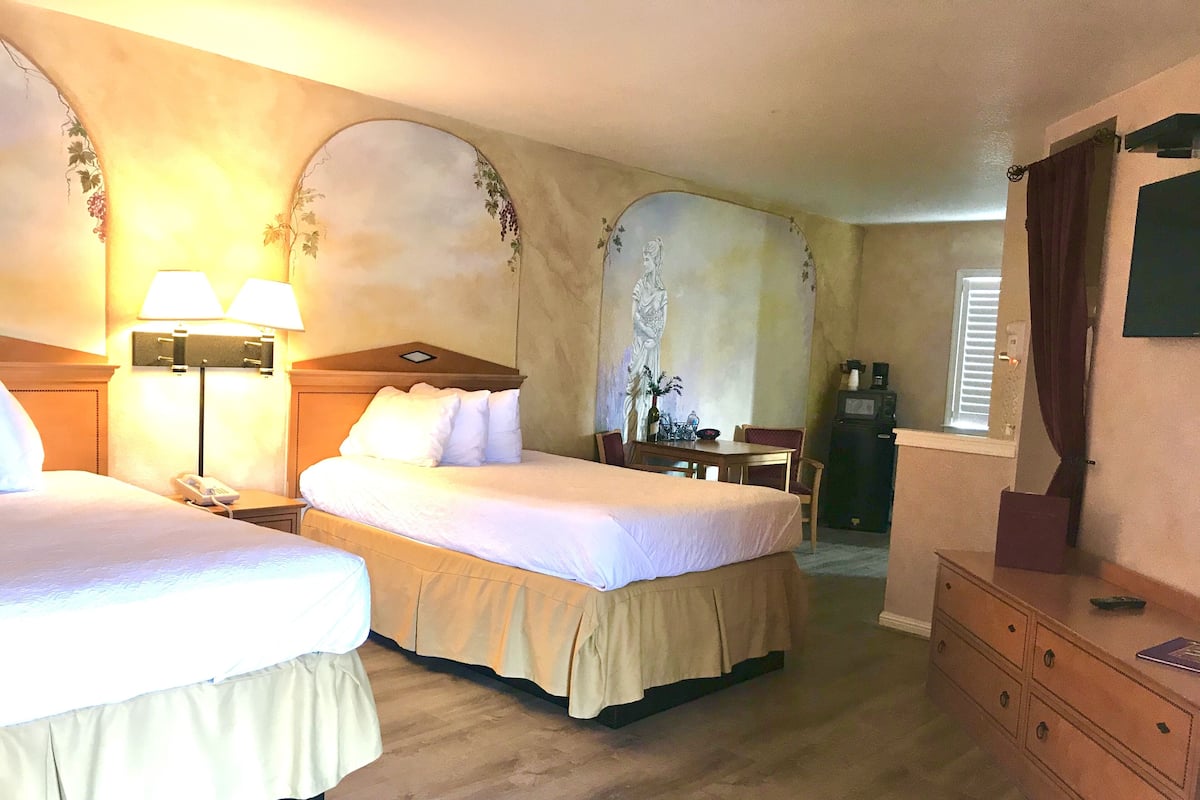 Standaard kamer, 2 tweepersoonsbedden | Gratis wifi, beddengoed