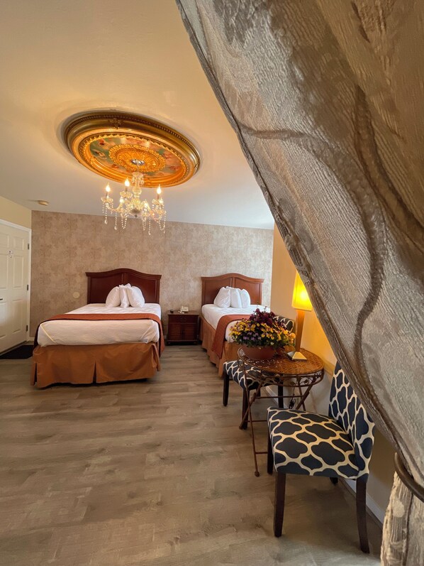 Free WiFi, bed sheets - Chardonnay Lodge (Napa)