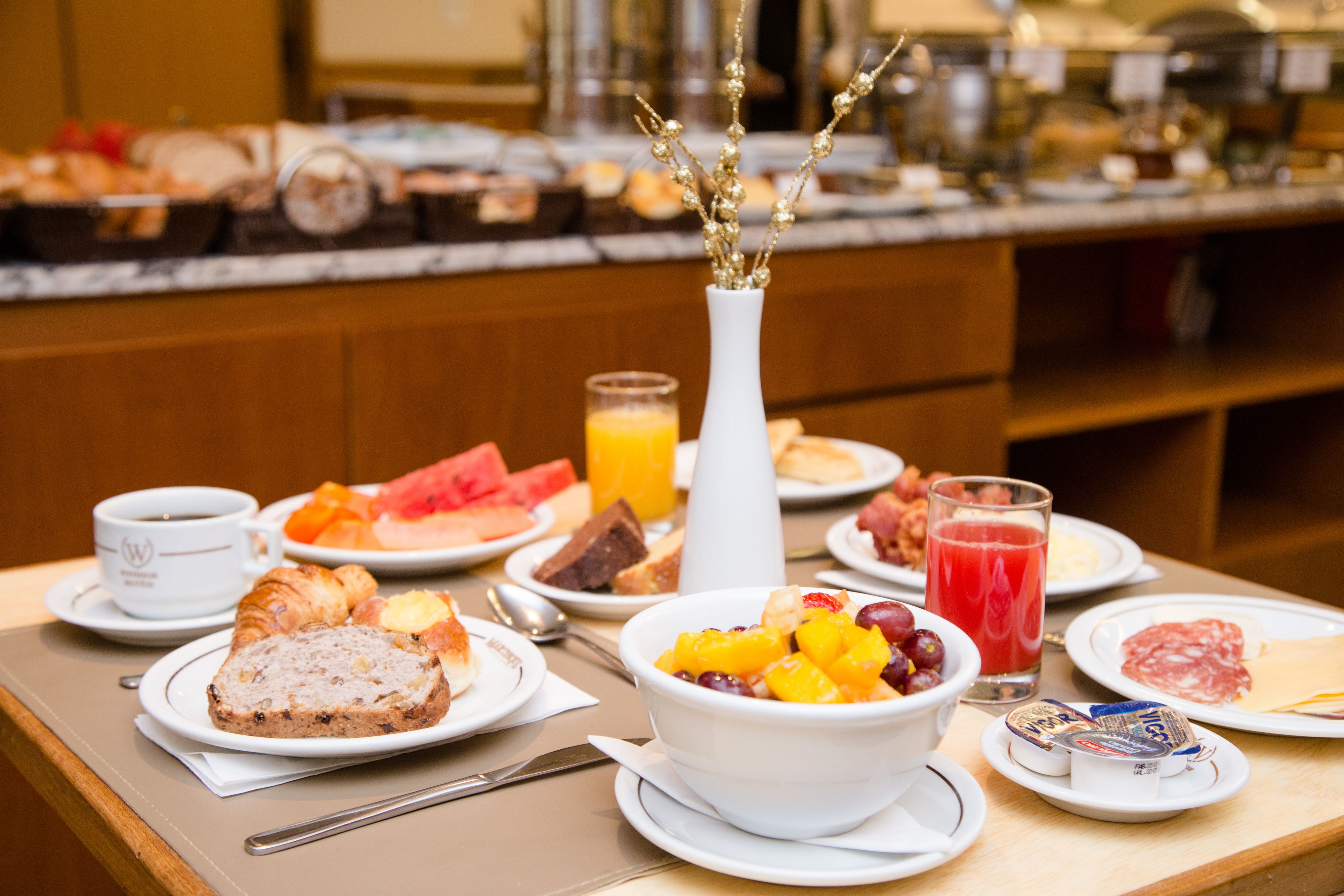 breakfast, lunch and dinner served