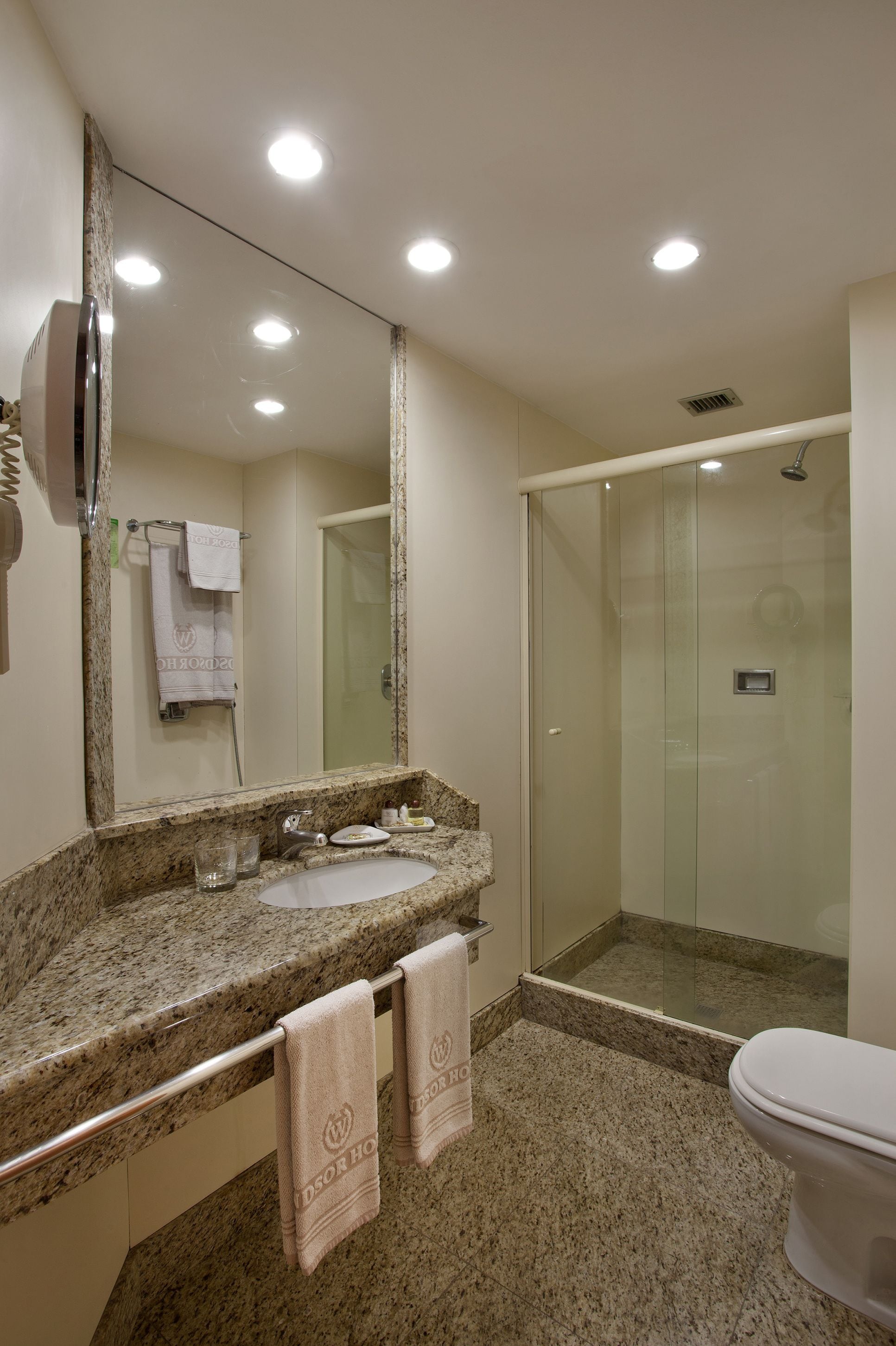 shower, free toiletries, hair dryer, bidet