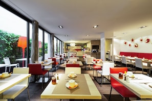 Daily buffet breakfast (EUR 22 per person)