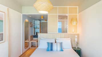 Privilege, Room, 1 Double Bed, Sea View | Premium bedding, minibar, in-room safe, desk