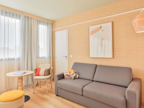 Ropa de cama de alta calidad y minibar