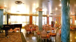 Breakfast, lunch and dinner served - Russott (Mestre)