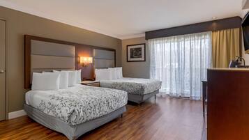 Hypo-allergenic bedding, in-room safe, laptop workspace