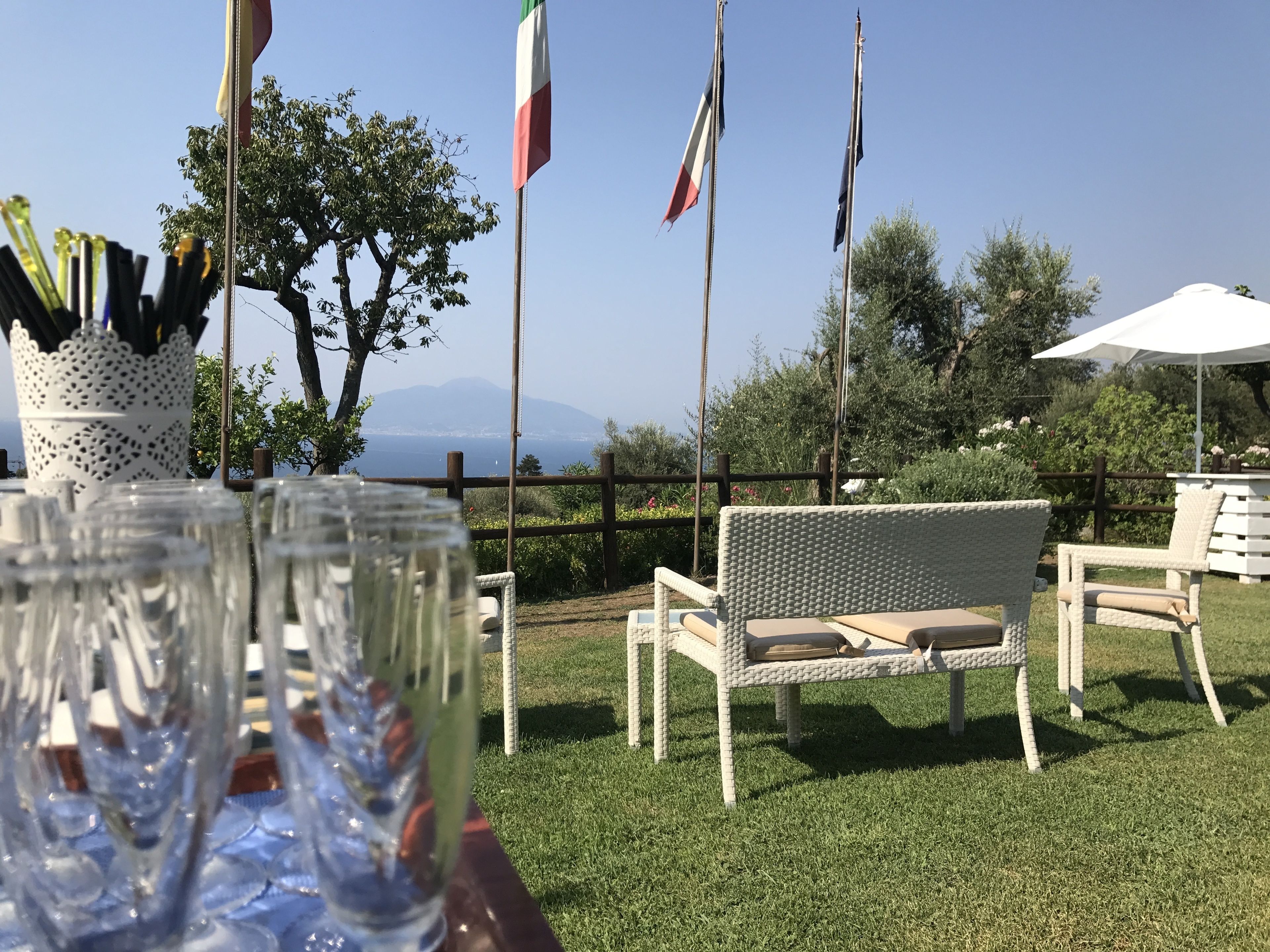 Frühstück, Abendessen, mediterrane Küche, Speisen im Freien 