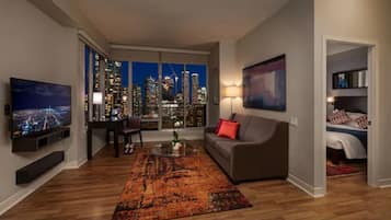 Family Suite, 1 Queen Bed with Sofa bed | Premium bedding, in-room safe, individually decorated, desk