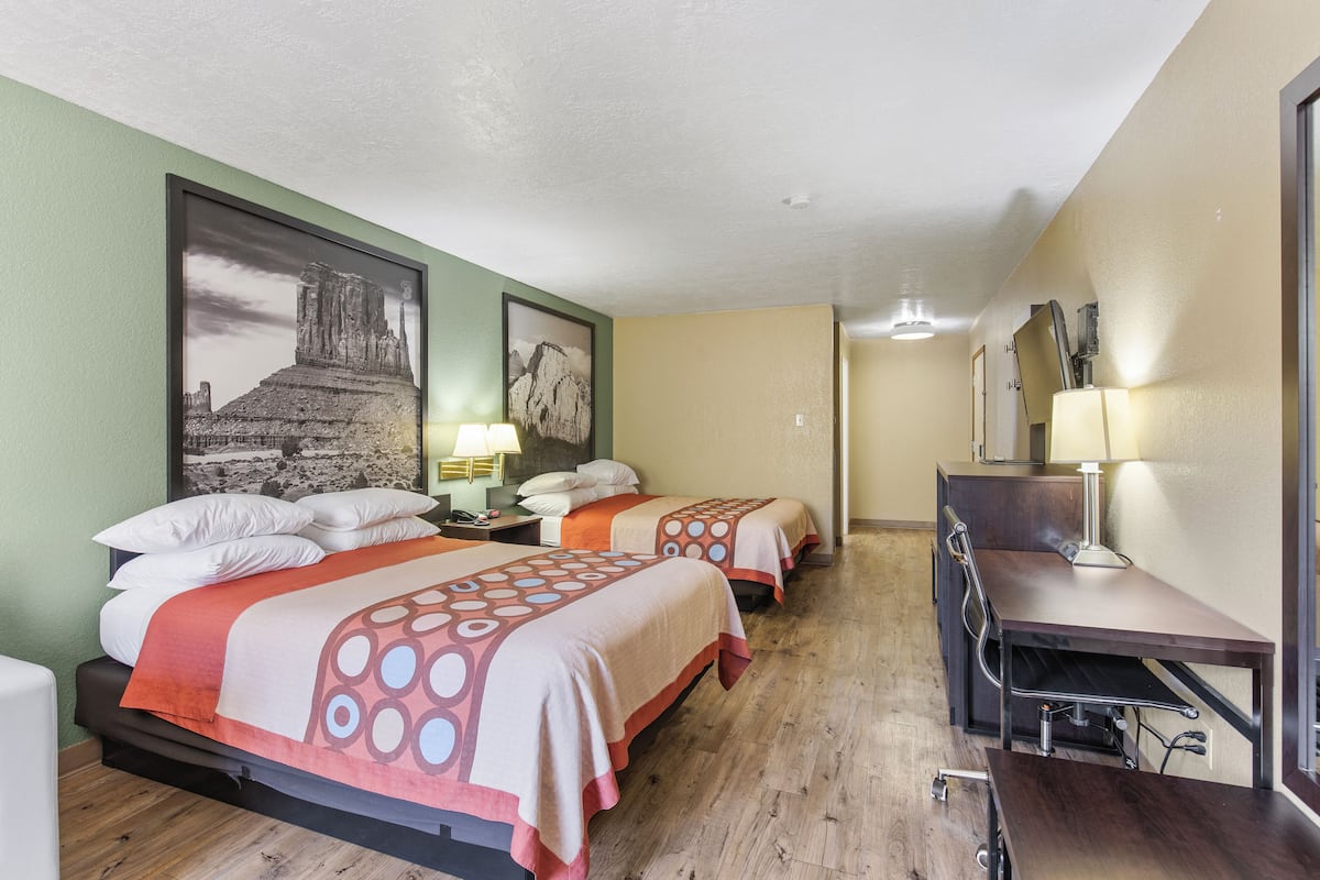 Suite Comfort, 2 letti queen, non fumatori, microonde | Ferro/asse da stiro, Wi-Fi gratuito, lenzuola