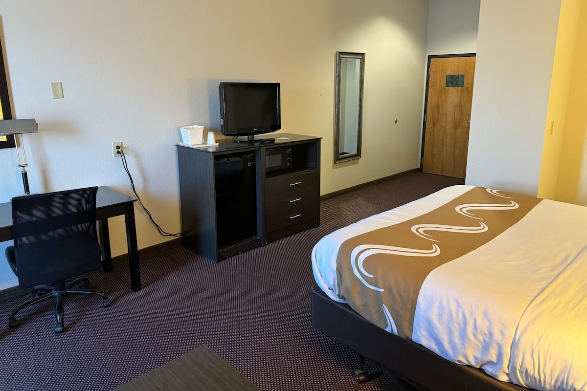 Chambre Standard, 1 trĂšs grand lit, non-fumeur