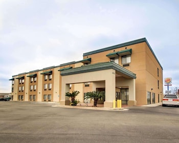 Quality Inn & Suites