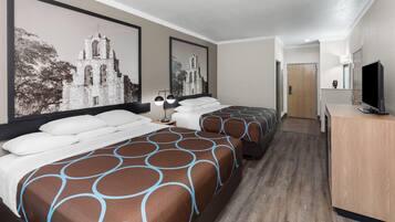 Zimmer, Nichtraucher (2 King Beds) | Hochwertige Bettwaren, Schreibtisch, Verdunkelungsvorhänge