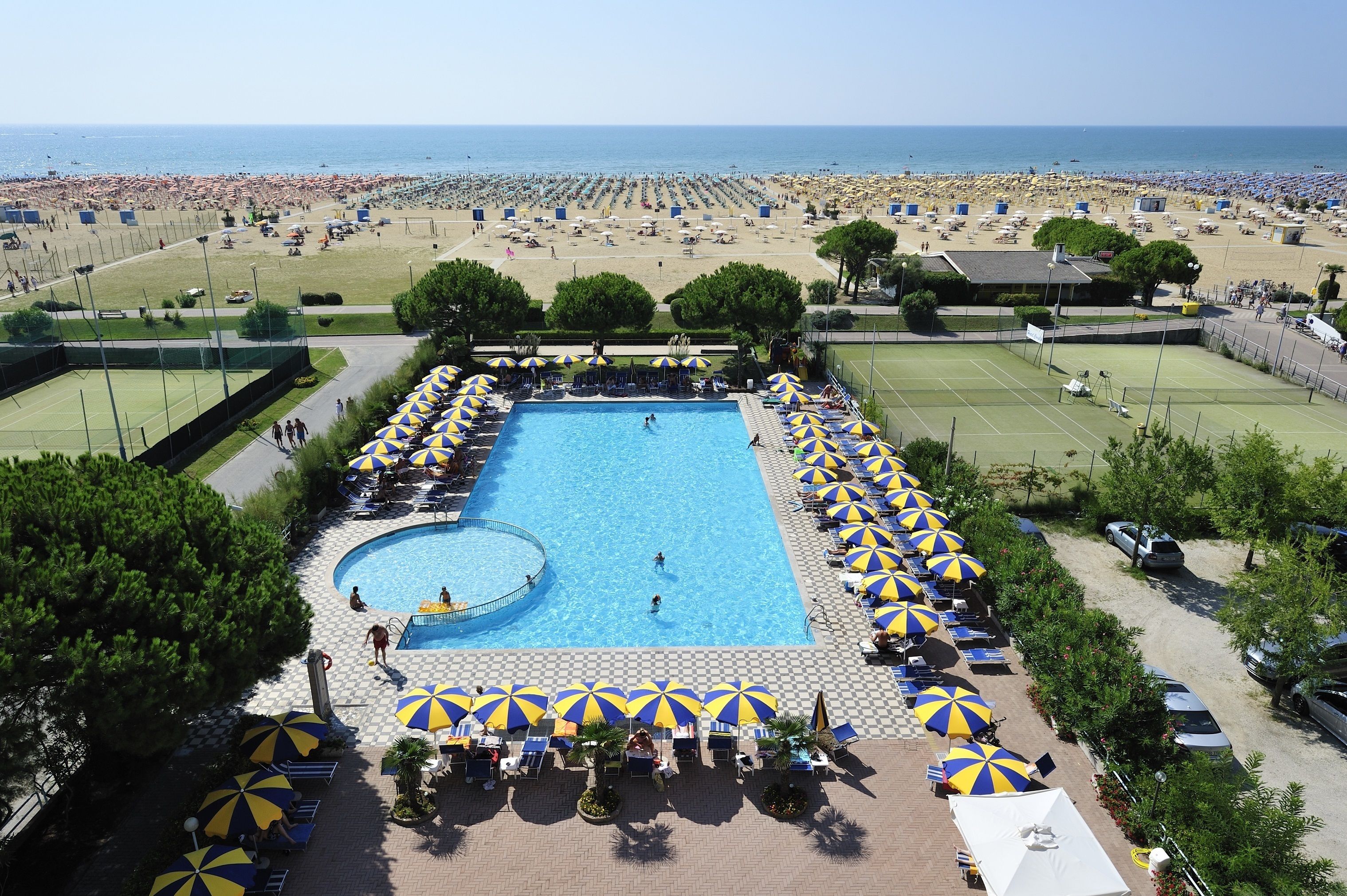 Private beach, sun-loungers, beach umbrellas