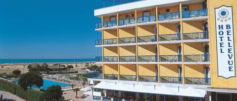 Facciata della struttura