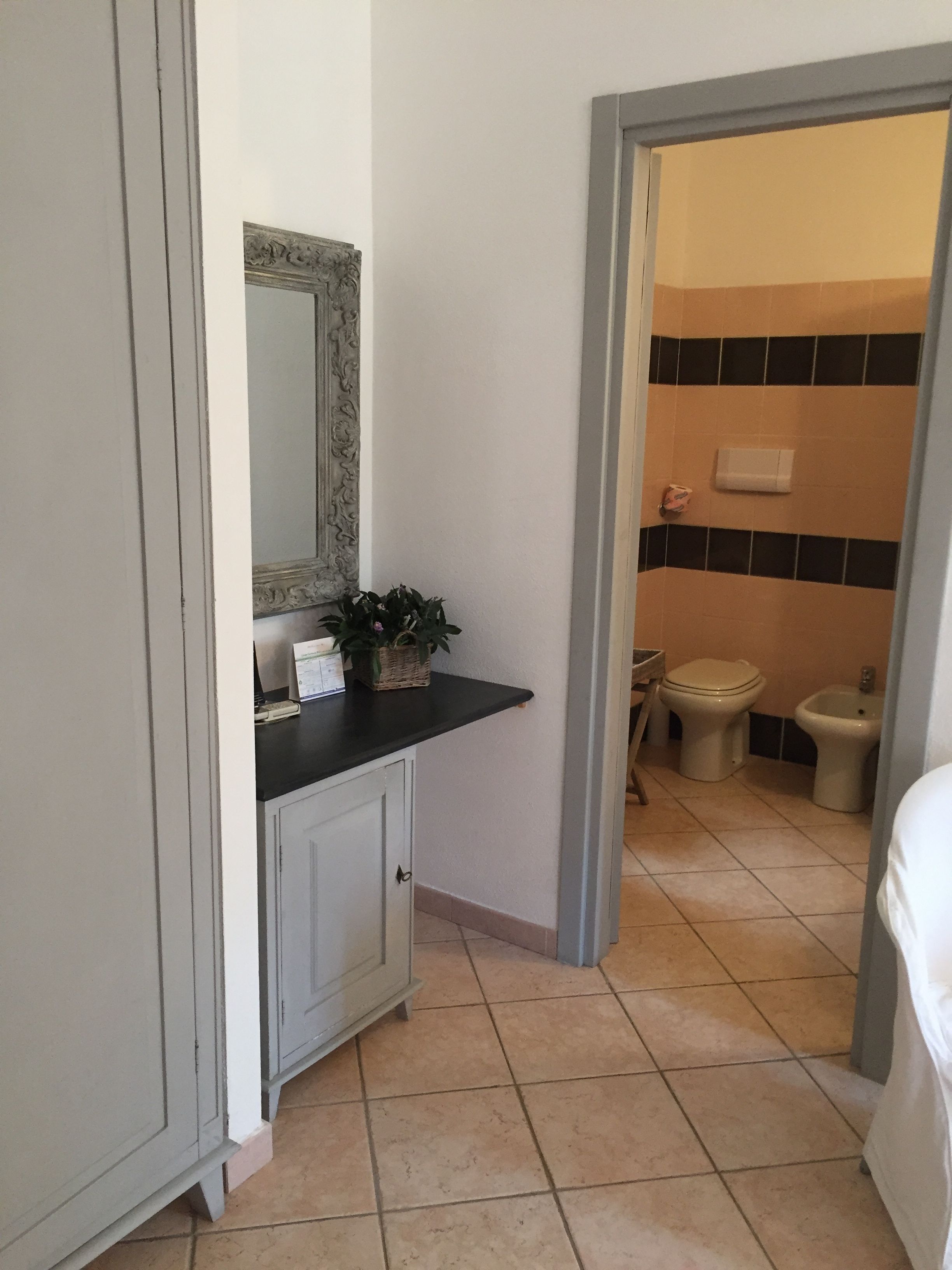 junior suite | bathroom | shower, rainfall showerhead, free toiletries, hair dryer