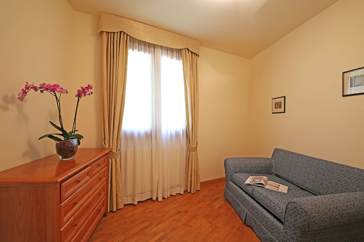 Panoramic Apartment, 3 Bedrooms, Lake View