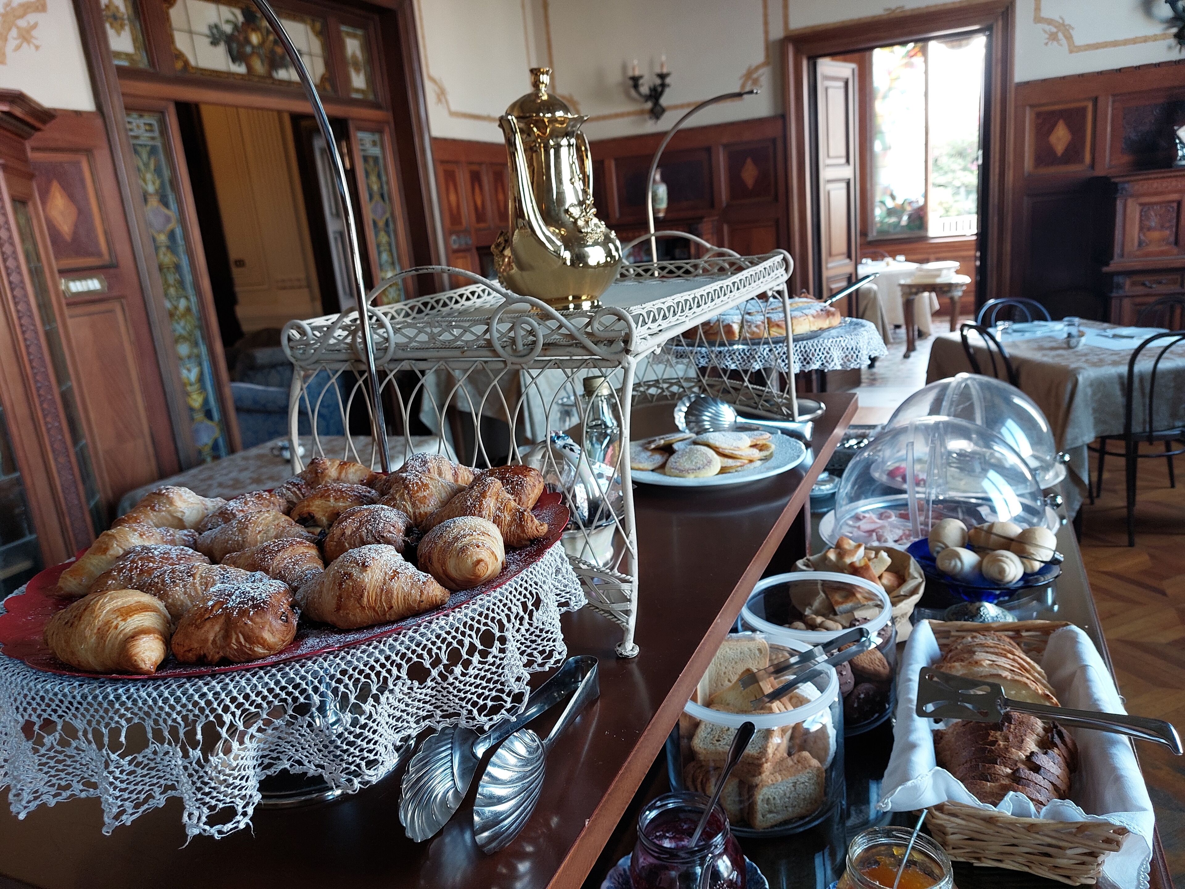 daily local cuisine breakfast (eur 10 per person)