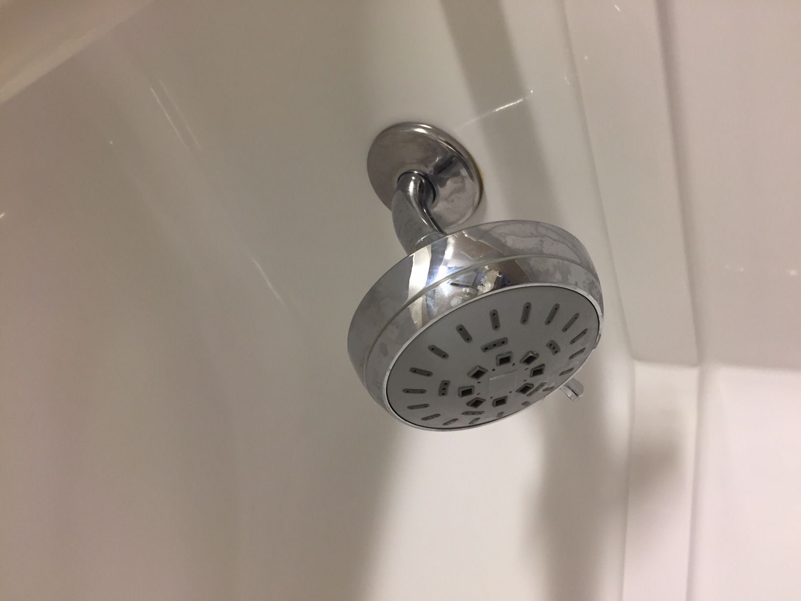 bathtub, hair dryer, towels