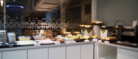 Desayuno continental incluido todos los días