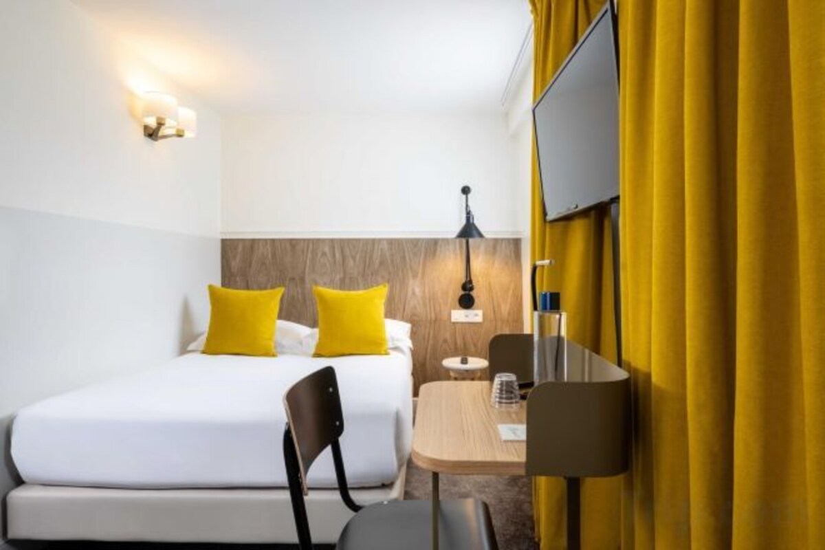 Classic Single Room