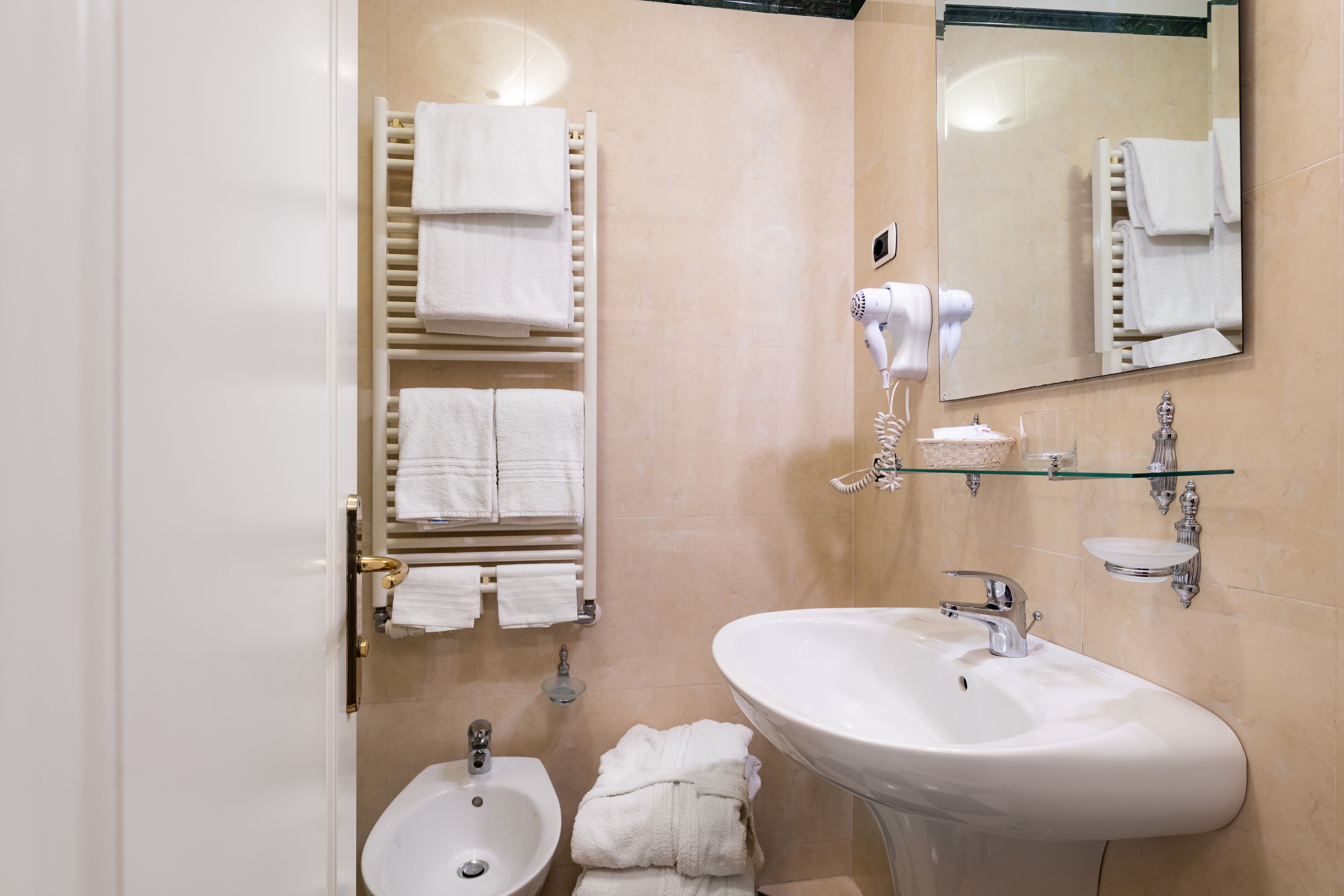 Photo - A Tribute To Music Residenza