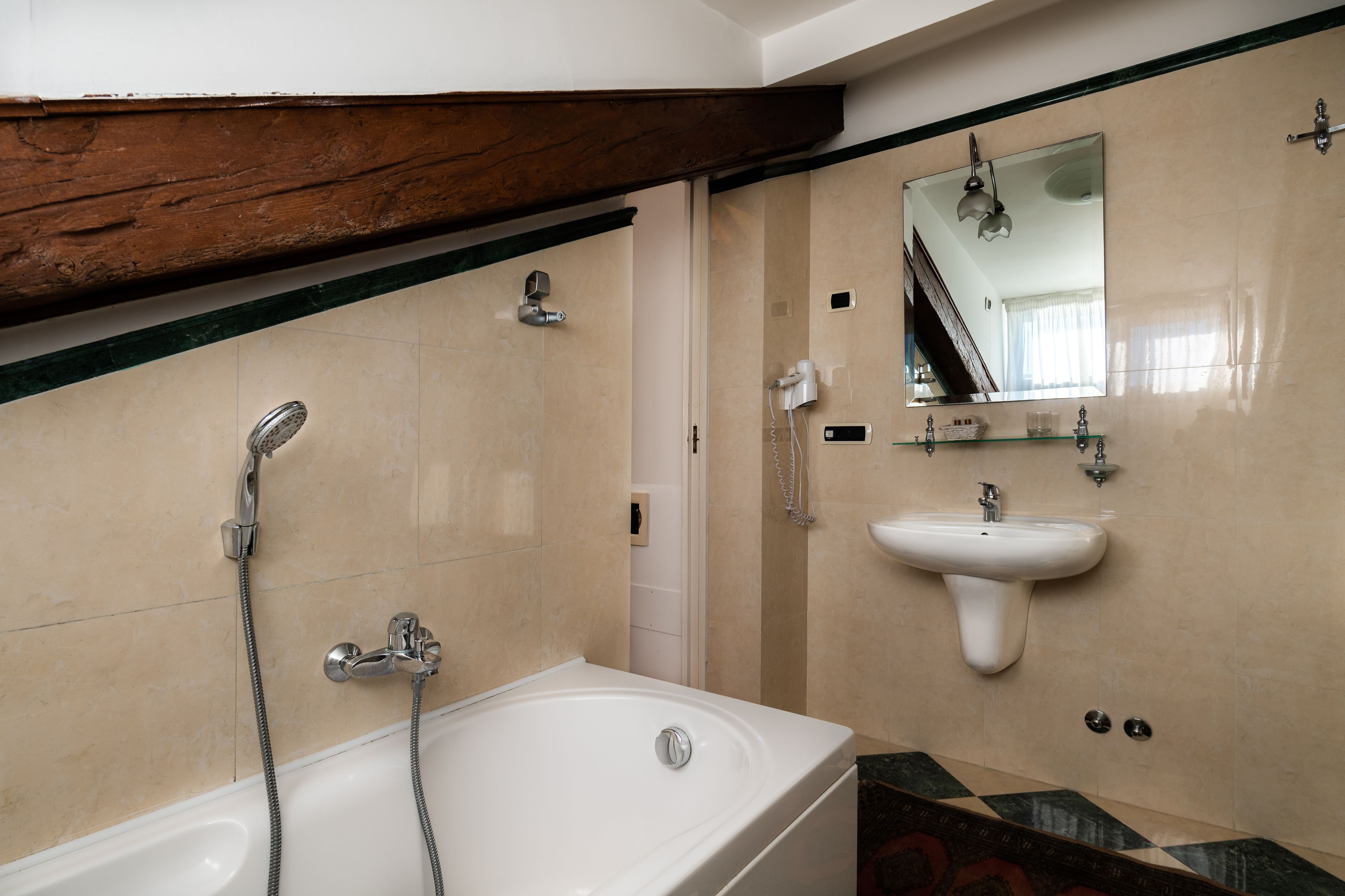 Photo - A Tribute To Music Residenza