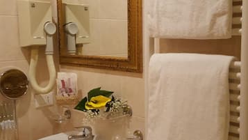 Regadera, regadera tipo lluvia, amenidades de baño gratuitas