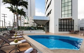 Outdoor pool - Quality Hotel And Suites Natal (Natal)