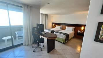 Deluxe Twin Room | In-room safe, free WiFi, bed sheets