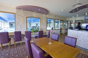 Reception - London Beach Country Hotel (Tenterden)