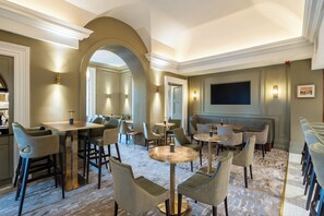 Serves lunch and dinner - Brandon House Hotel (New Ross)