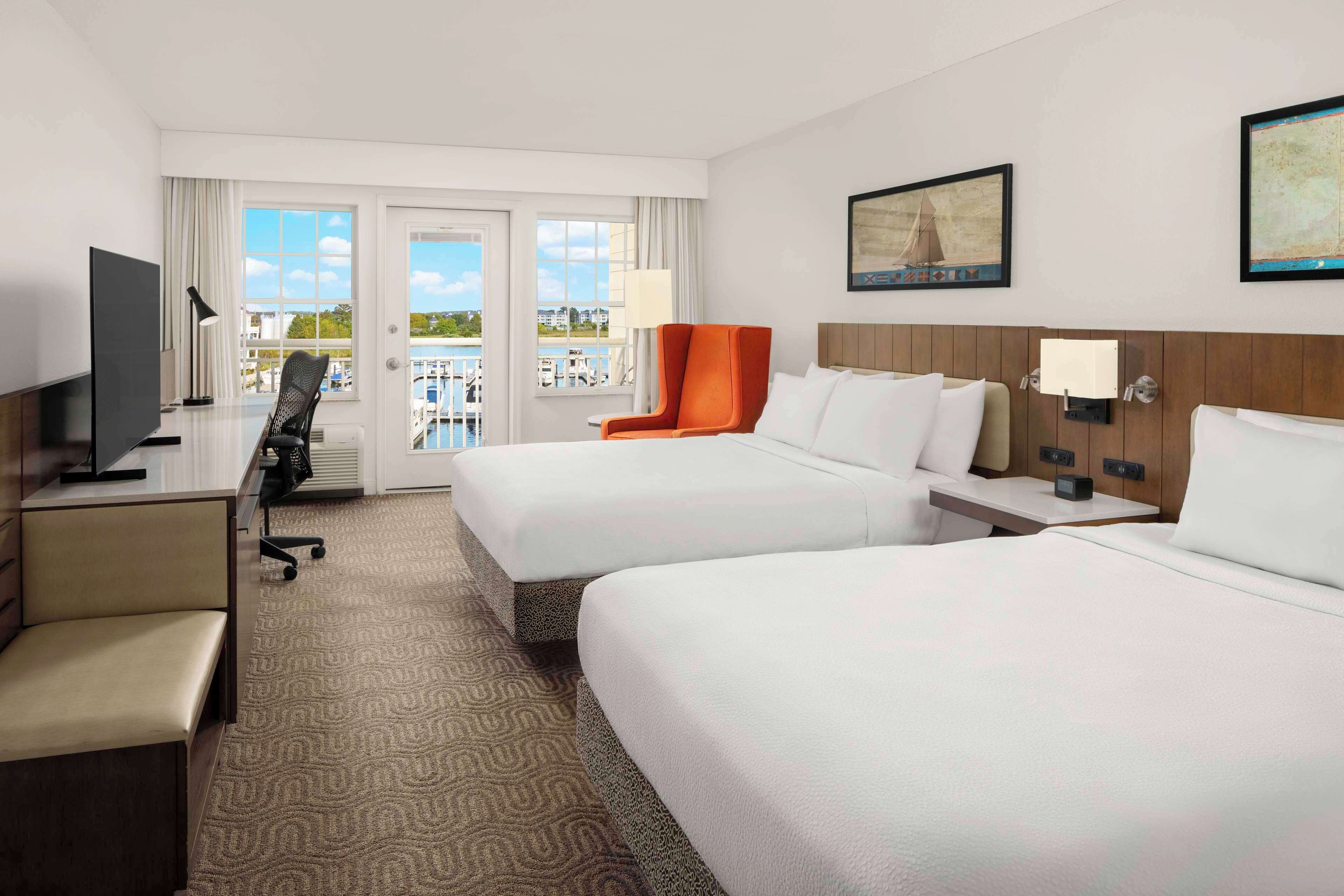 1 bedroom, premium bedding, in-room safe, desk