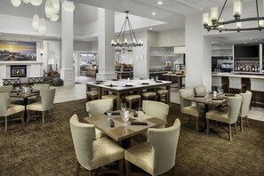 Restaurant - Hilton Garden Inn Kent Island Marina (Grasonville)