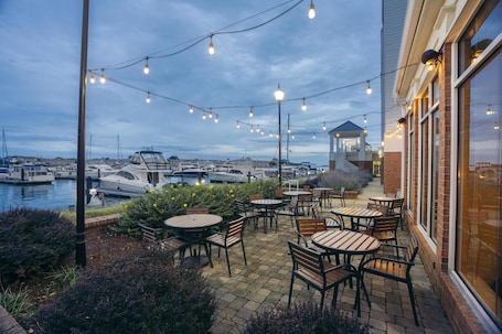 Terrace/patio. Hilton Garden Inn Kent Island Marina