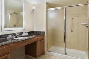 Studio Suite, 1 King Bed, Non Smoking | Bathroom shower