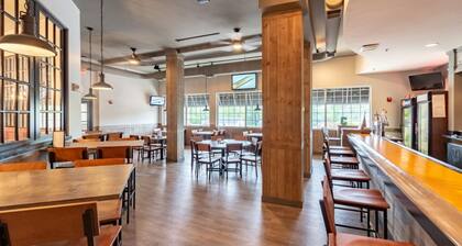 Holiday Inn Poplar Bluff by IHG